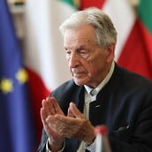 ΚΩΣΤΑΣ ΓΑΒΡΑΣ ΘΕΣΣΑΛΟΝΙΚΗ Ζ 