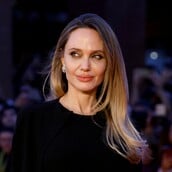 ΑΝΤΖΕΛΙΝΑ ΤΖΟΛΙ ΜΑΣΤΕΚΤΟΜΗ ΣΗΜΑΔΙΑ ΟΥΛΕΣ