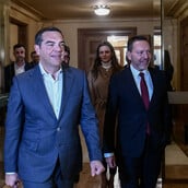 ΓΙΑΝΝΗΣ ΣΤΟΥΡΝΑΡΑΣ ΑΛΕΞΗΣ ΤΣΙΠΡΑΣ