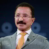 ΤΖΕΦΡΙ ΕΠΣΤΑΙΝ DUBAI CEO 