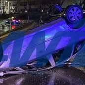 Θεσσαλονίκη: Αυτοκίνητο αναποδογύρισε σε κεντρικό δρόμο 