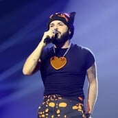 ΑΚΥΛΑΣ ΟΜΟΦΟΒΙΚΗ ΕΠΙΘΕΣΗ 