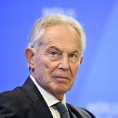 Τόνι Μπλερ: Από πρώην πρωθυπουργός της Βρετανίας, Senior Advisor στον όμιλο Antenna