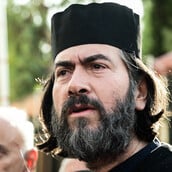 ΠΑΤΕΡ ΑΝΤΩΝΙΟΣ ΚΙΒΩΤΟΣ ΤΟΥ ΚΟΣΜΟΥ ΑΠΟΦΑΣΗ