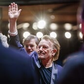 U2 ΝΕΑ ΤΡΑΓΟΥΔΙΑ ΣΧΟΛΙΑ ICE