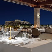 Το GB Roof Garden του Ξενοδοχείου Μεγάλη Βρεταννία καλωσορίζει τον νέο Chef de Cuisine Γιάννη Ροκανά