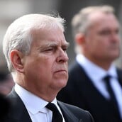 ΑΝΤΡΙΟΥ ΒΑΣΙΛΙΑΣ ΚΑΡΟΛΟΣ ΤΖΕΦΡΙ ΕΠΣΤΑΪΝ