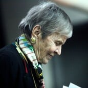 ΕΛΕΝΗ ΓΛΥΚΑΤΖΗ ΑΡΒΕΛΕΡ ΚΗΔΕΙΑ ΛΑΙΚΟ ΠΡΟΣΚΥΝΗΜΑ