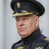 ΑΝΤΡΙΟΥ ΤΖΕΦΡΙ ΕΠΣΤΑΪΝ 