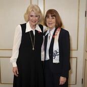 ΖΙΖΕΛ ΠΕΛΙΚΟ ΒΑΣΙΛΙΣΣΑ ΚΑΜΙΛΑ ΒΡΕΤΑΝΙΑ