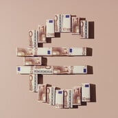 ΠΛΟΥΤΟΣ ΕΛΛΑΔΑ ΕΕ