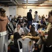 Οι αρχές του Ιράν καλούν τους πολίτες να φύγουν από την Τεχεράνη - Ισραηλινοί στα καταφύγια