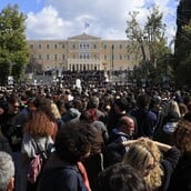 ΤΕΜΠΗ ΤΡΙΑ ΧΡΟΝΙΑ ΔΥΣΤΥΧΗΜΑ ΣΥΓΚΕΝΤΡΩΣΕΙΣ