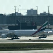 ΑΕΡΟΔΡΟΜΙΑ ΝΤΟΥΜΠΑΪ ΙΡΑΝ 