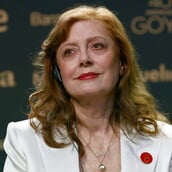 ΣΟΥΖΑΝ ΣΑΡΑΝΤΟΝ ΧΟΛΙΓΟΥΝΤ ΓΑΖΑ