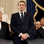 Πρώην σεναριογράφος του South Park έφτιαξε site που ζητά τη στράτευση του Barron Trump