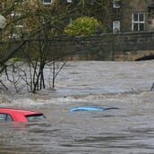 ΠΛΗΜΜΥΡΕΣ ΘΥΜΑΤΑ ΑΝΔΡΕΣ ΓΙΑΤΙ