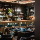 AOMI Sushi Cocktail Bar: Εκεί όπου η ιαπωνική κουζίνα συναντά τη μεσογειακή φινέτσα