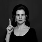 Βίκυ Σάφρα: Η Νο.1 Ελληνίδα στη λίστα δισεκατομμυριούχων του Forbes