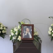 Πλήθος κόσμου στο τελευταίο «αντίο» στον Γιώργο Βότση