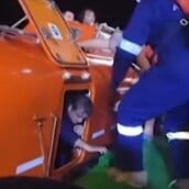 ΕΠΙΘΕΣΗ ΠΛΟΙΑ ΕΛΛΗΝΟΚΤΗΤΟ ΒΙΝΤΕΟ ΔΙΑΣΩΣΗ