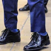 Μάρκο Ρούμπιο: Ο Ντόναλ Τραμπ του έκανε δώρο παπούτσια και δεν του κάνουν - Viral η στιγμή που τα φορά