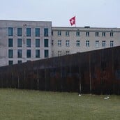 ΠΡΕΣΒΕΙΑ ΕΛΒΕΤΙΑ ΙΡΑΝ ΠΟΛΕΜΟΣ ΜΕΣΗ ΑΝΑΤΟΛΗ