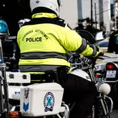 ΑΣΤΥΝΟΜΙΚΟΣ ΣΥΛΛΗΨΗ ΤΡΟΧΑΙΟ ΔΥΣΤΥΧΗΜΑ ΥΠΗΡΕΣΙΑΚΗ ΜΗΧΑΝΗ