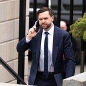 ΙΡΑΝ ΜΕΣΗ ΑΝΑΤΟΛΗ ΝΤΟΝΑΛΝΤ ΤΡΑΜΠ ΤΖΕΪ ΝΤΙ ΒΑΝΣ