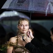 ΜΑΡΓΚΟΤ ΡΟΜΠΙ ΤΖΙΝ ΠΟΤΑ ΛΟΝΔΙΝΟ