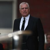 Άντριου: «Θέλει να υποκλινόμαστε» - Οι πιο προκλητικές απαιτήσεις του κατά τη μετακόμιση