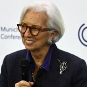 ΕΥΡΩΠΑΙΚΗ ΚΕΝΤΡΙΚΗ ΤΡΑΠΕΖΑ ΕΠΙΤΟΚΙΑ ΙΡΑΝ