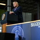 ΝΤΟΝΑΛΝΤ ΤΡΑΜΠ ΝΗΣΟΣ ΧΑΡΓΚ ΙΡΑΝ ΣΤΕΝΑ ΤΟΥ ΟΡΜΟΥΖ