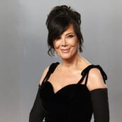 ΚΡΙΣ ΤΖΕΝΕΡ ΚΙΝΑ SOCIAL MEDIA 