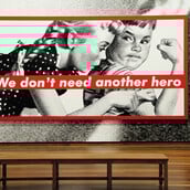 Οι αιχμηρές λέξεις και οι καθηλωτικές εικόνες της Μπάρμπαρα Κρούγκερ