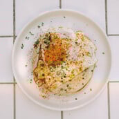 Διακοπές: Hot dog για πρωινό εκεί που είναι πάντα καλοκαίρι