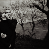 «Βιώνοντας το Κενό»: Στην αναζήτηση μιας νέας ανθρώπινης οσμής μέσα στα χαλάσματα