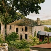 Μέσα σε μια αγροικία του 19ου αιώνα