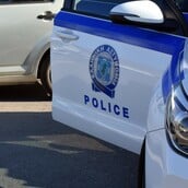 ΚΟΡΙΝΘΟΣ ΕΠΙΘΕΣΗ ΓΥΝΑΙΚΑ