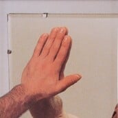 Μια έκθεση στο Λονδίνο φέρνει ξανά στο φως τα queer sex clubs του 90s Λος Άντζελες