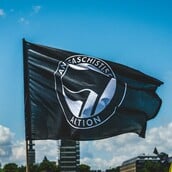 ANTIFA ΝΤΟΝΑΛΝΤ ΤΡΑΜΠ ΣΥΝΟΔΟΣ