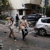 Μαίνεται ο πόλεμος στη Μέση Ανατολή: Επλήγη δεξαμενόπλοιο - Νέο κύμα επιθέσεων Ισραήλ σε Ιράν