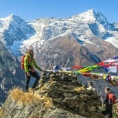 ΑΠΑΤΗ ΕΒΕΡΕΣΤ ΚΥΚΛΩΜΑ ΟΡΕΙΒΑΤΕΣ