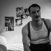 Ο François Ozon σχολιάζει τις queer αναγνώσεις του «The Stranger» με χιούμορ