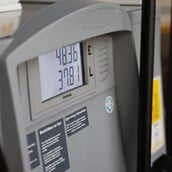 ΥΠΕΡΚΕΡΔΗ ΠΙΟ ΦΘΗΝΑ ΚΑΥΣΙΜΑ ΕΕ ΠΟΛΕΜΟΣ ΙΡΑΝ