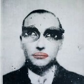 Ο Τόμας Τσιπ, ο καλλιτέχνης που έκανε τις εκθέσεις να μοιάζουν με παράξενα ψυχικά τοπία, πέθανε πρόωρα