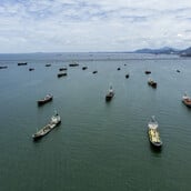 ΙΡΑΝ ΦΡΟΥΡΟΙ ΤΗΣ ΕΠΑΝΑΣΤΑΣΗΣ ΣΤΕΝΑ ΤΟΥ ΟΡΜΟΥΖ