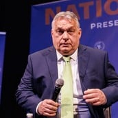 Εκλογές στην Ουγγαρία: Ο Όρμπαν παραδέχθηκε την ήττα του - Τέλος εποχής μετά από 16 χρόνια