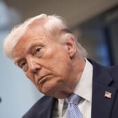 ΝΤΟΝΑΛΝΤ ΤΡΑΜΠ ΣΤΕΝΑ ΤΟΥ ΟΡΜΟΥΖ ΙΡΑΝ ΠΟΛΕΜΟΣ ΑΠΟΚΛΕΙΣΜΟΣ