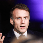 ΜΑΚΡΟΝ ΙΡΑΝ ΣΤΕΝΑ ΤΟΥ ΟΡΜΟΥΖ